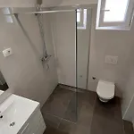 Apartamento Aurora Apartment, *