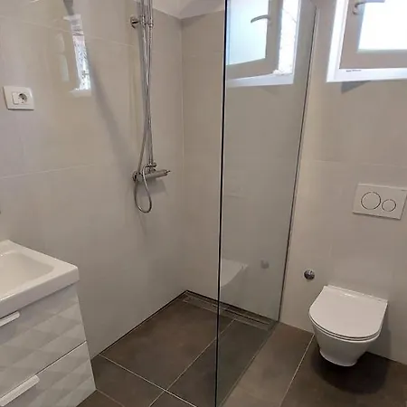Apartman Aurora Apartment, *
