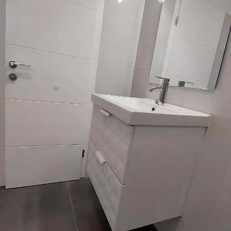 Appartement Aurora Apartment, *